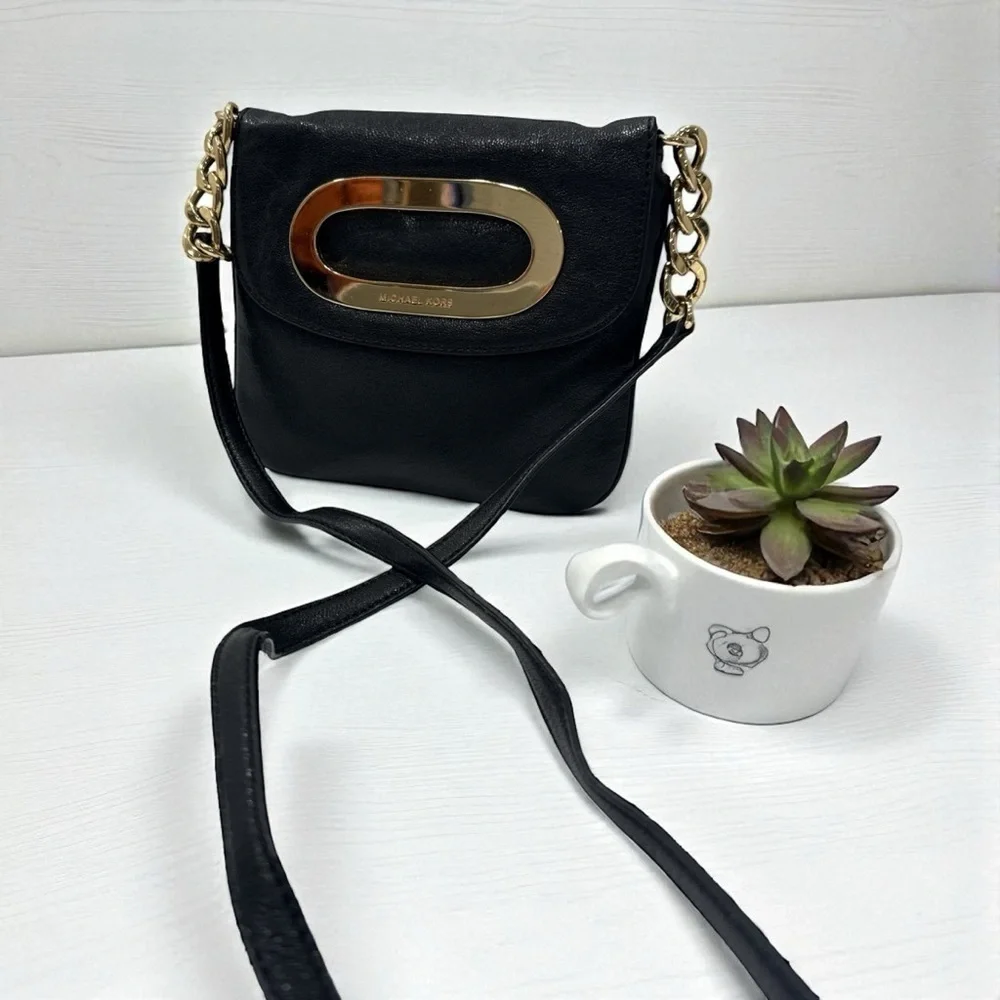 Michael Kors Berkley TopHandle Leather CrossBody Bag Purse Black